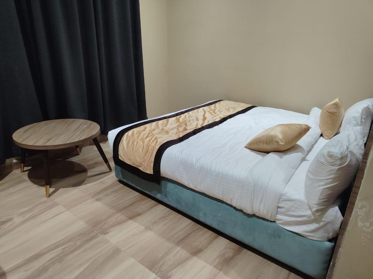 Bahraich The Velvet Sky Hotel & Resort מראה חיצוני תמונה